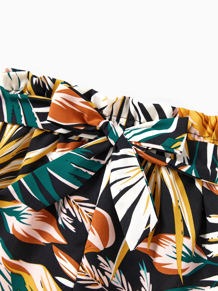 Conjunto familiar a juego para mamá y yo: pantalones cortos con estampado de hojas tropicales y top halter cruzado en negro