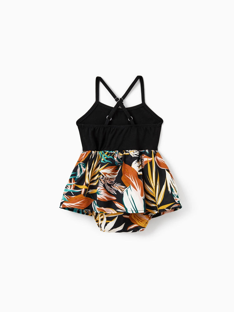 Conjunto familiar a juego para mamá y yo: pantalones cortos con estampado de hojas tropicales y top halter cruzado en negro