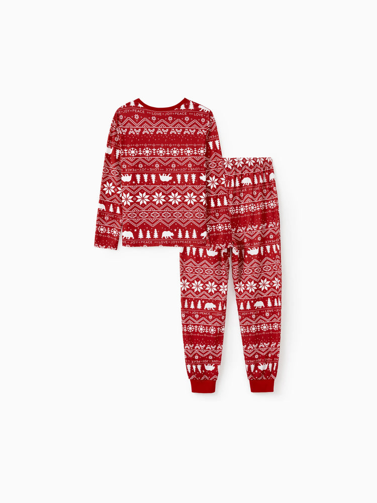 Ensemble pyjama familial assorti à imprimé traditionnel de Noël avec chaussettes de Noël rouges