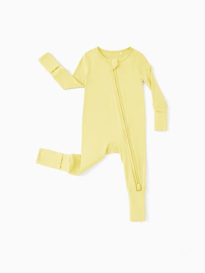 Snug-fitting bamboo baby pajamas, yellow.