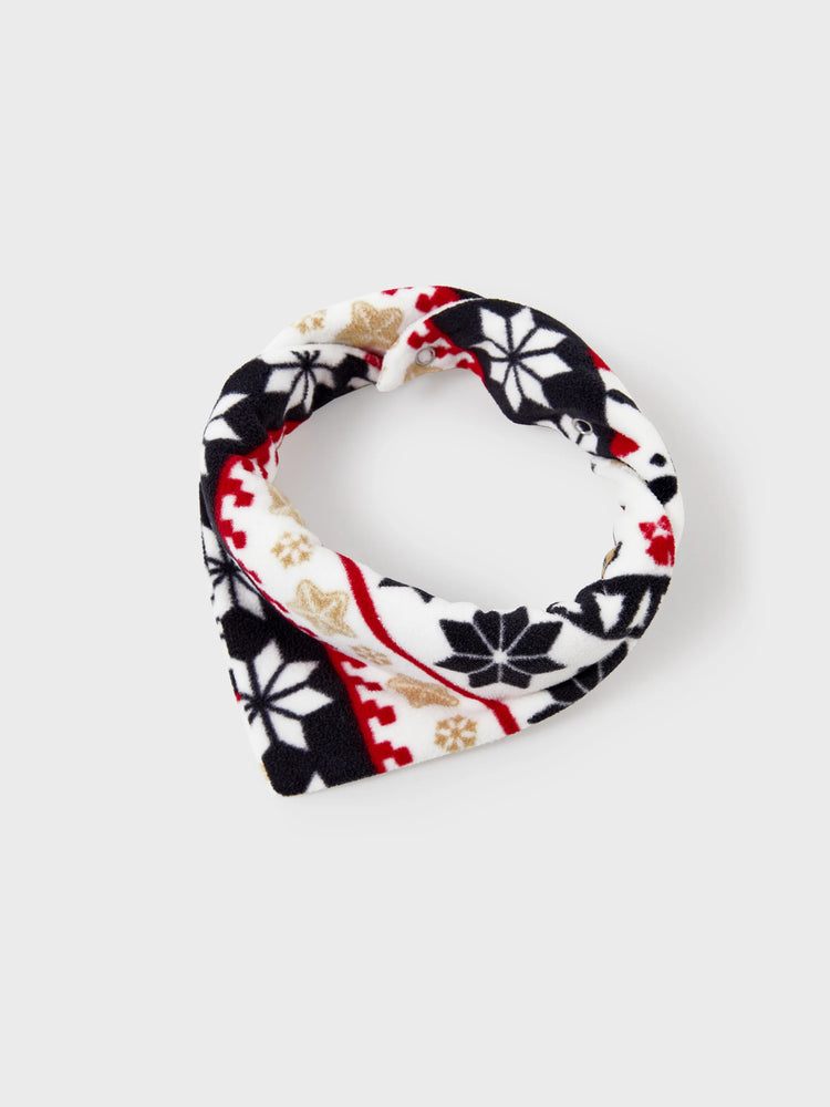 Ensemble pyjama de Noël assorti en polaire pour toute la famille, imprimé pain d'épices et flocons de neige, avec chaussettes de Noël rouges