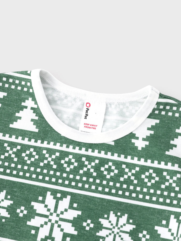 Ensemble pyjama de Noël assorti pour toute la famille, imprimé renne et flocon de neige vert, avec chaussettes de Noël vert foncé