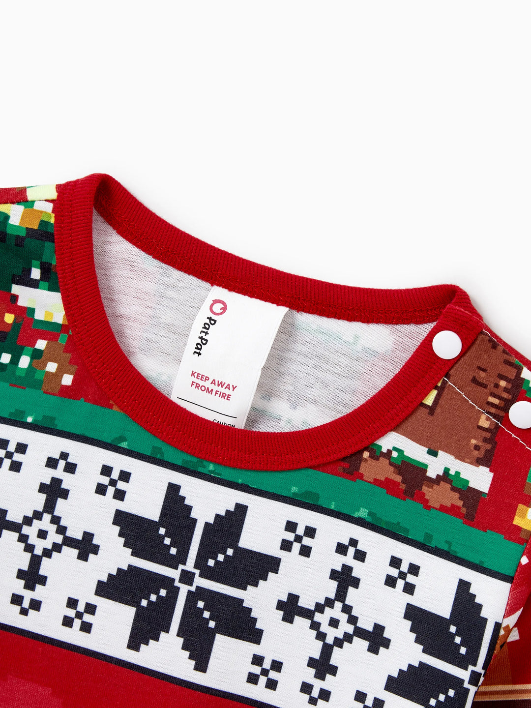 Ensemble pyjama de Noël assorti pour toute la famille, imprimé pain d'épices, manches longues et chaussettes de Noël rouges
