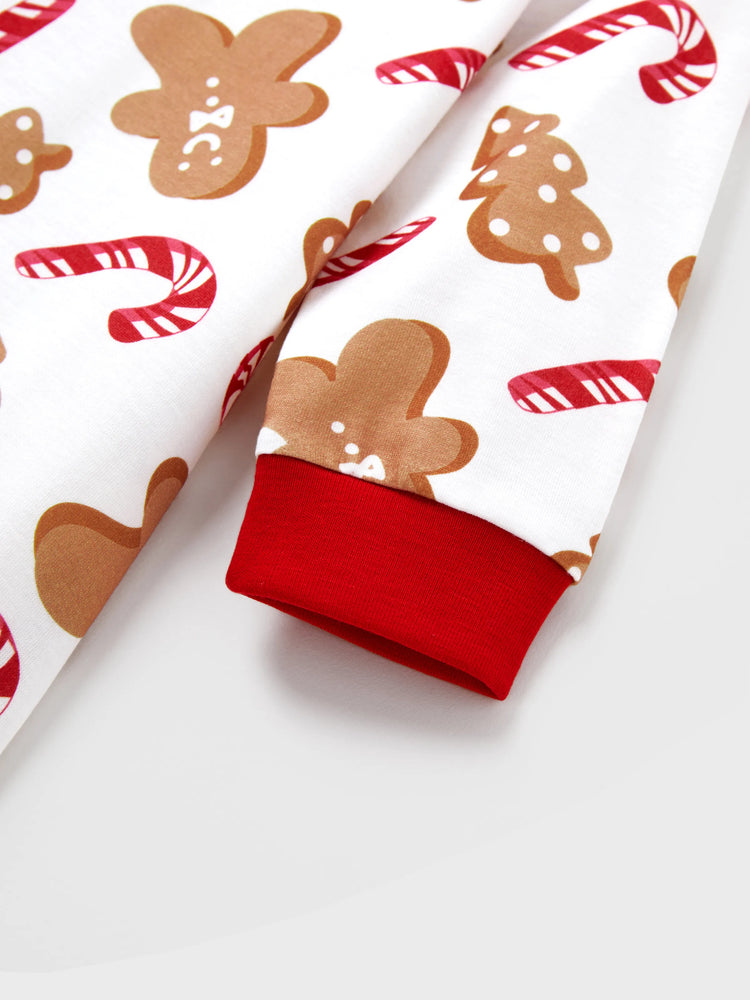 Ensemble pyjama de Noël assorti pour toute la famille, imprimé pain d'épices et cannes de bonbon, avec chaussettes de Noël rouges