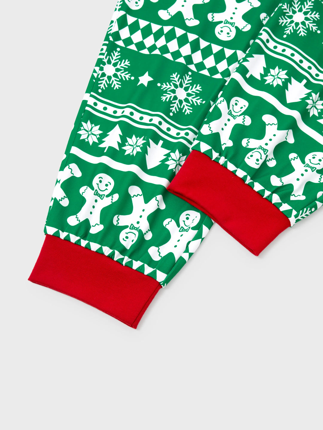 Weihnachten Passendes Familienpyjama-Set Lebkuchen und Weihnachtsbaum Print Grün PJS mit Weihnachtssocken grün