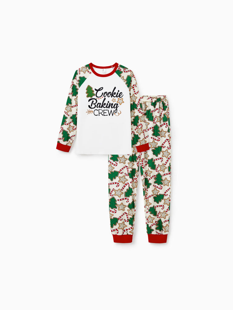 Ensemble pyjama de Noël assorti pour toute la famille, imprimé sapin de Noël rouge et abricot, avec chaussettes de Noël abricot
