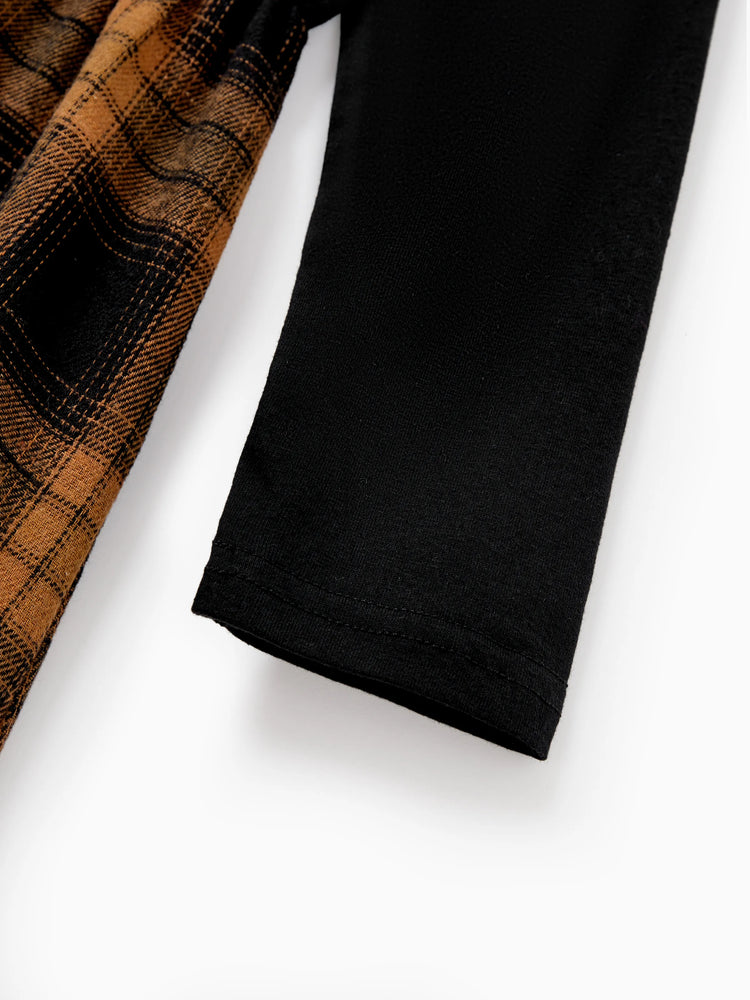 Ensemble de tenues familiales assorties : chemises à carreaux papa/fils ou robes à manches longues maman/fille marron