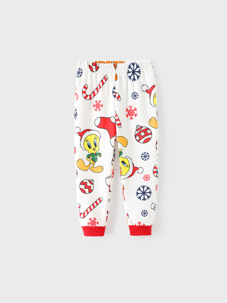 Looney Tunes Toddler Boy/Girl 2pcs Bugs Bunny Graphic and Christmas Wreath Print Longsleeves Top and Leggings Set White