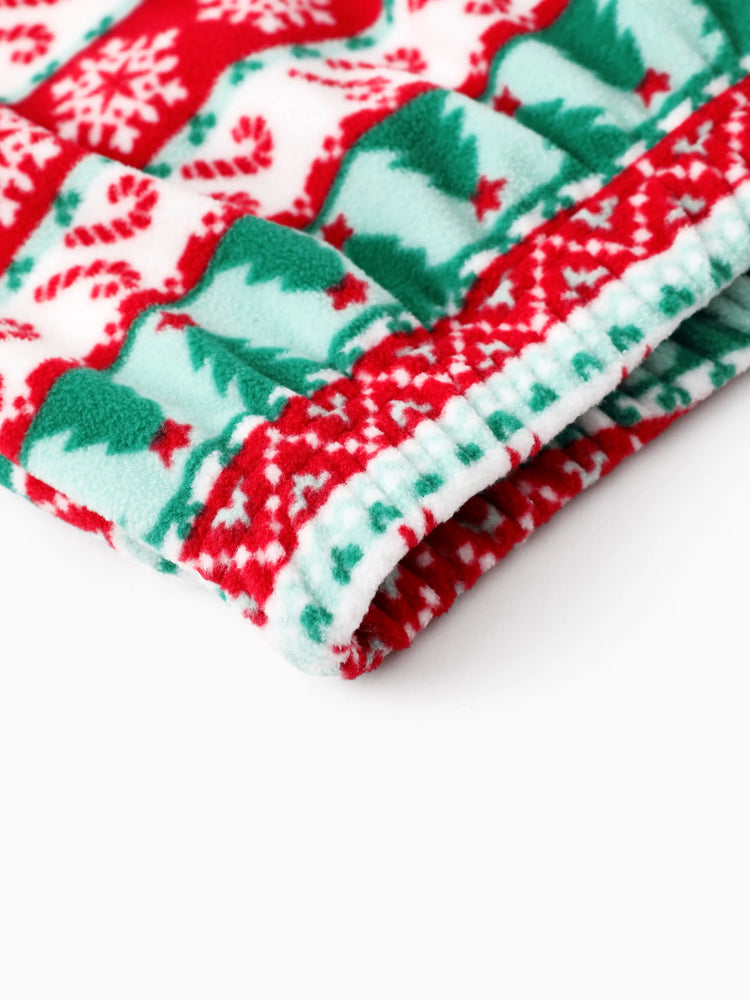 Ensemble pyjama familial assorti de Noël ELF en polaire motif flocon de neige avec chaussettes de Noël rouges