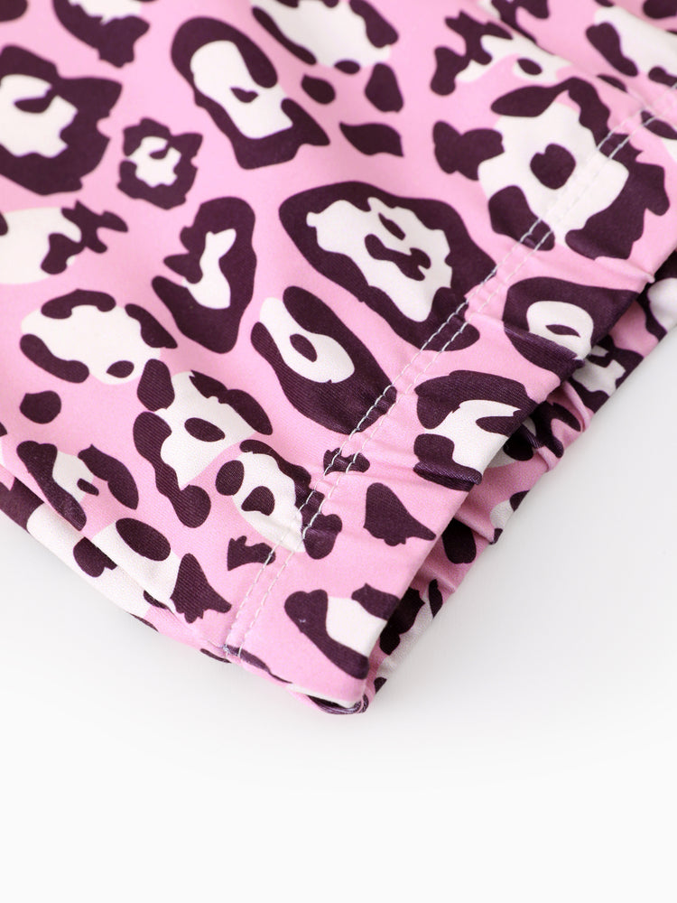 Conjunto de 2 piezas de top de manga larga con lazo y pantalones acampanados con estampado de leopardo de Disney Mickey y sus amigos para niñas pequeñas/niñas, color rosa