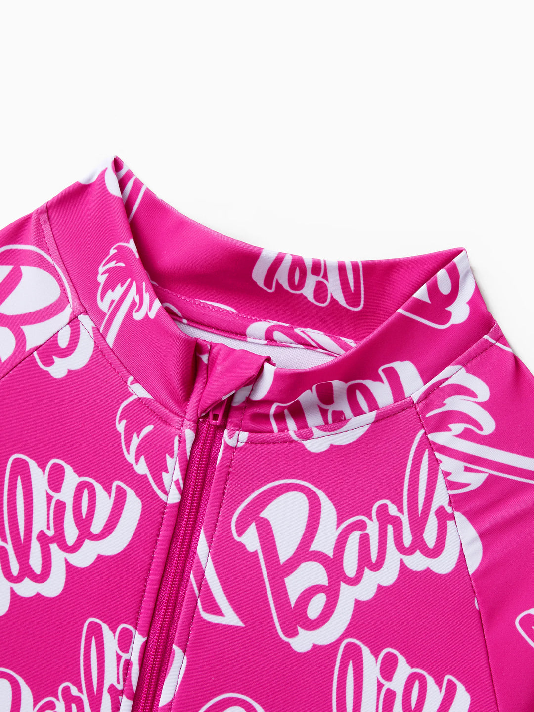 Barbie Kleinkind-/Mädchen-Badeanzug mit UPF50+ Sonnenschutz und Reißverschluss vorne in leuchtendem Pink.
