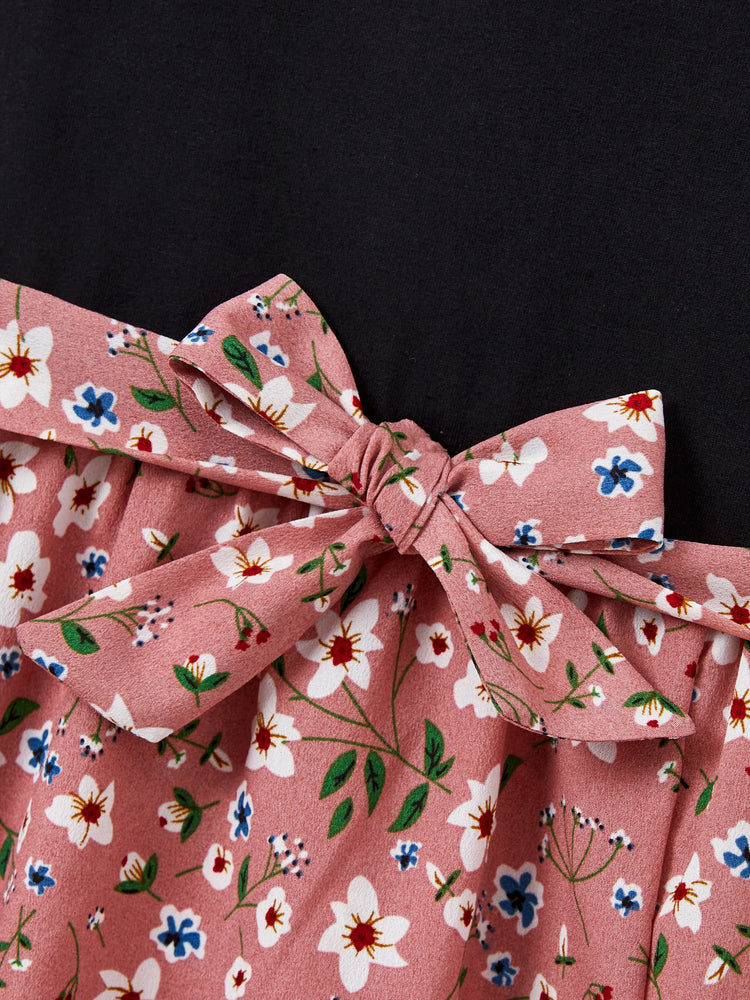 Mommy & me Cotton T-Shirt & Dress Set Daddy / Mini Print Black Tee for Dad and boy, Floral Print splicing Dress for Mom, girl and Baby, Perfect for Summer Family Outings Black