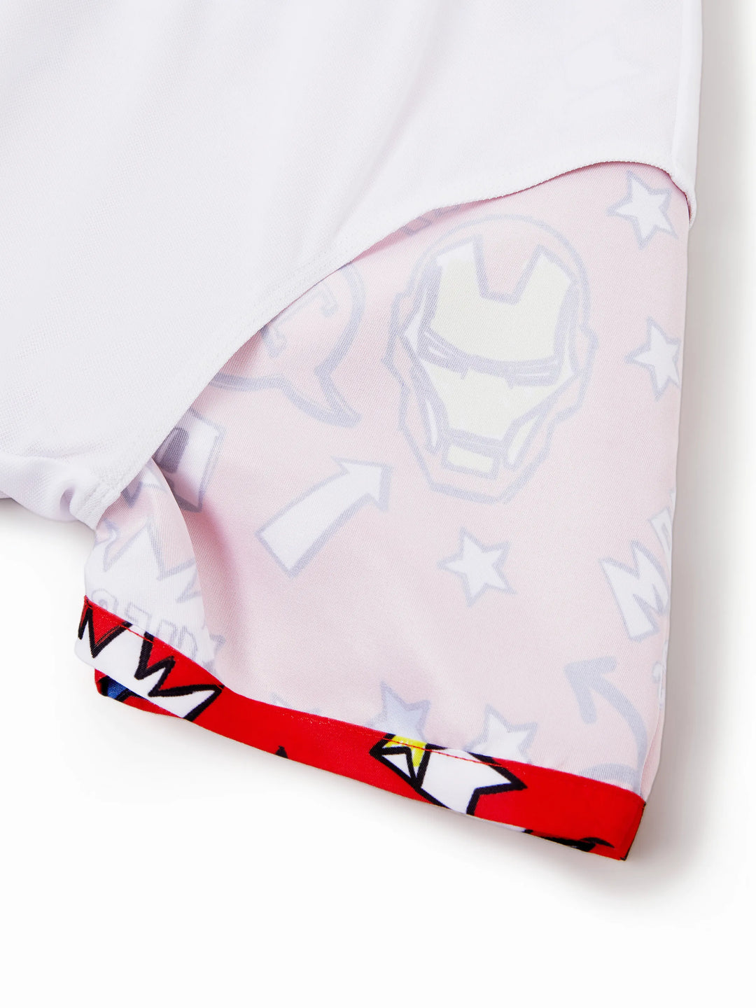Marvel Kleinkind-/Jungen-2-teiliges Iron Man UPF50+ Bade-Set mit Allover-Print – Oberteil und Badehose in Rot.
