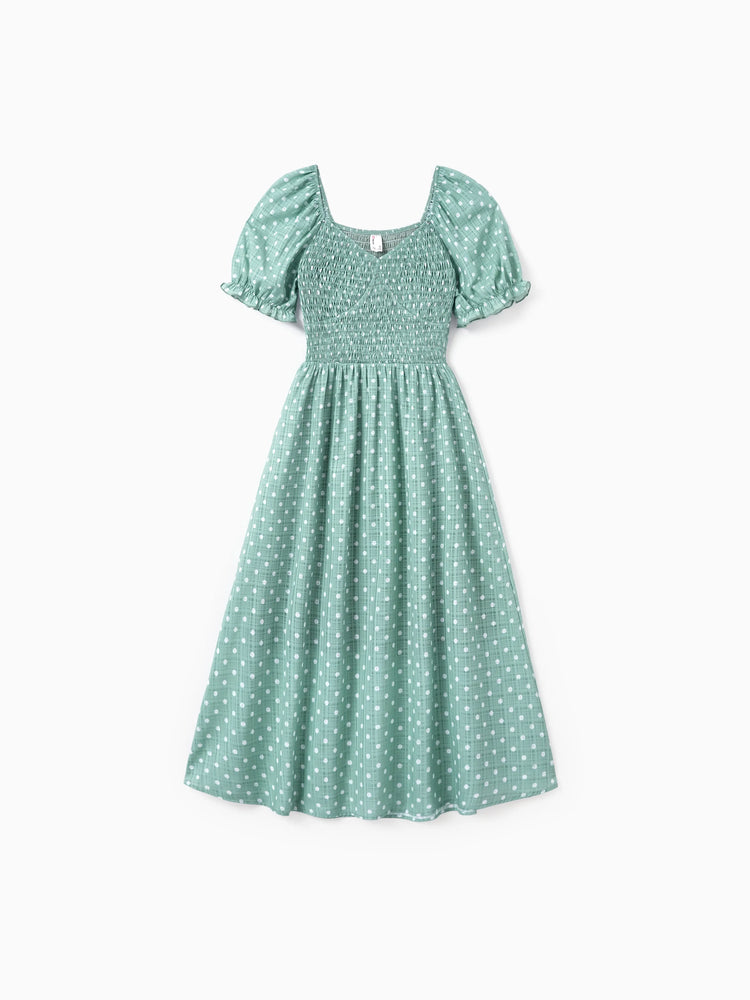 Family Matching T-Shirt & Dress Set Polka Dot Puff-sleeve Dress for Mom, Daughter & Baby, Color Block Cotton Tee for Dad & Son, Perfect for Family Outings & Photos Light Green