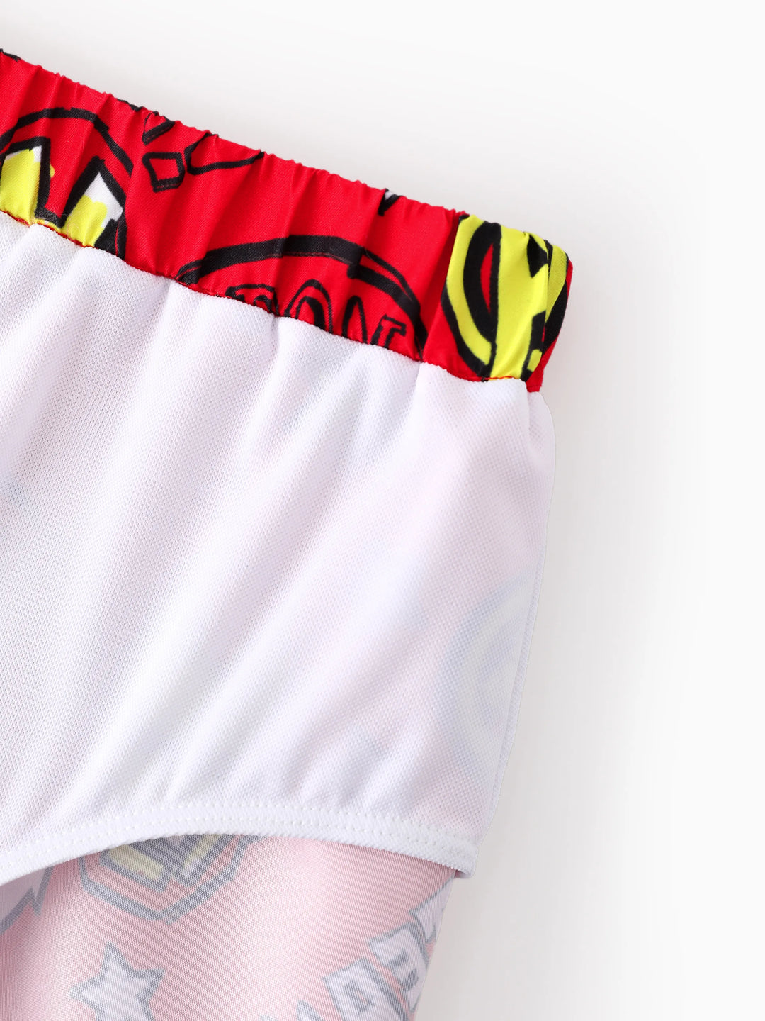 Marvel Kleinkind-/Jungen-2-teiliges Iron Man UPF50+ Bade-Set mit Allover-Print – Oberteil und Badehose in Rot.
