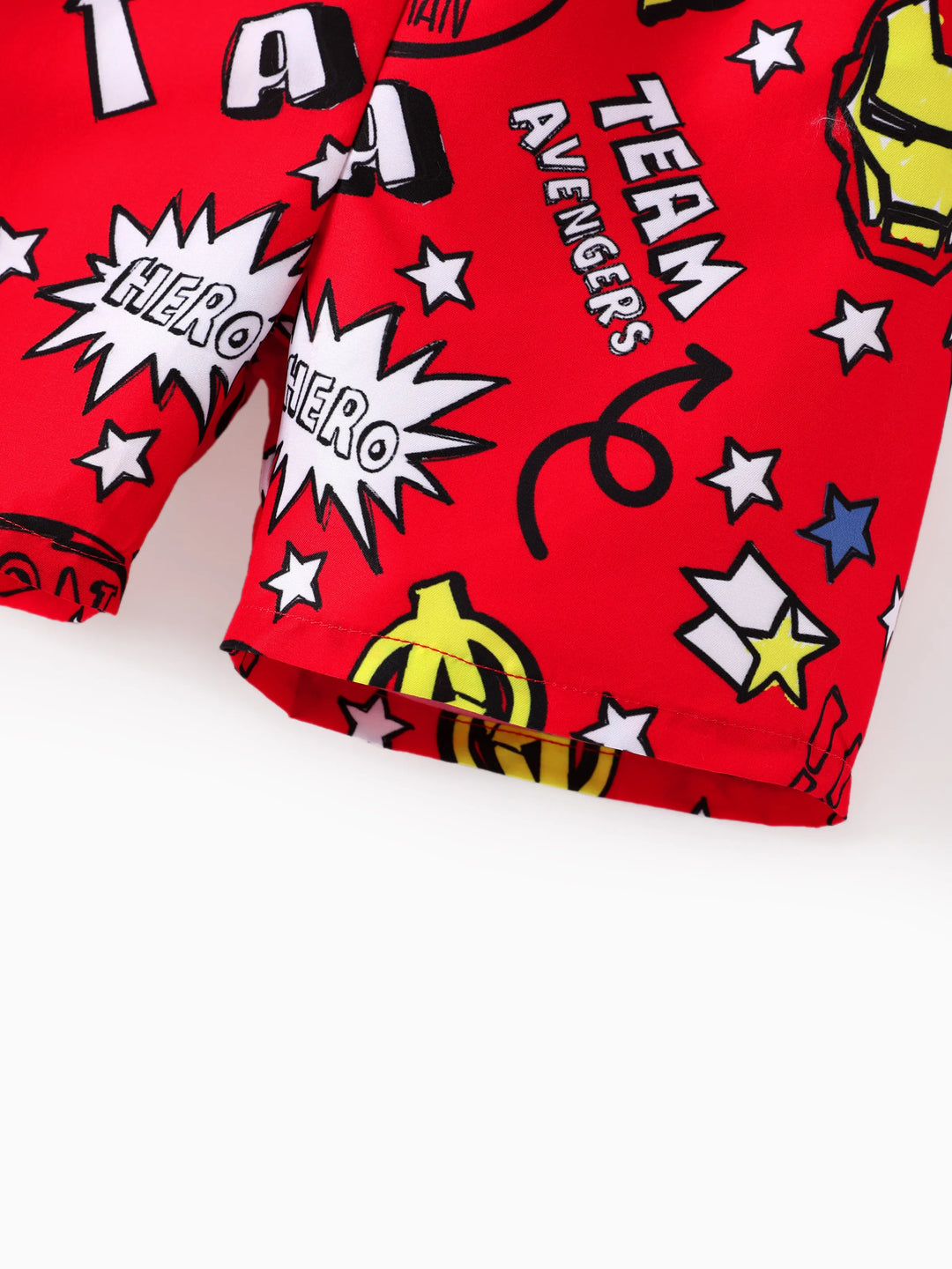 Marvel Kleinkind-/Jungen-2-teiliges Iron Man UPF50+ Bade-Set mit Allover-Print – Oberteil und Badehose in Rot.
