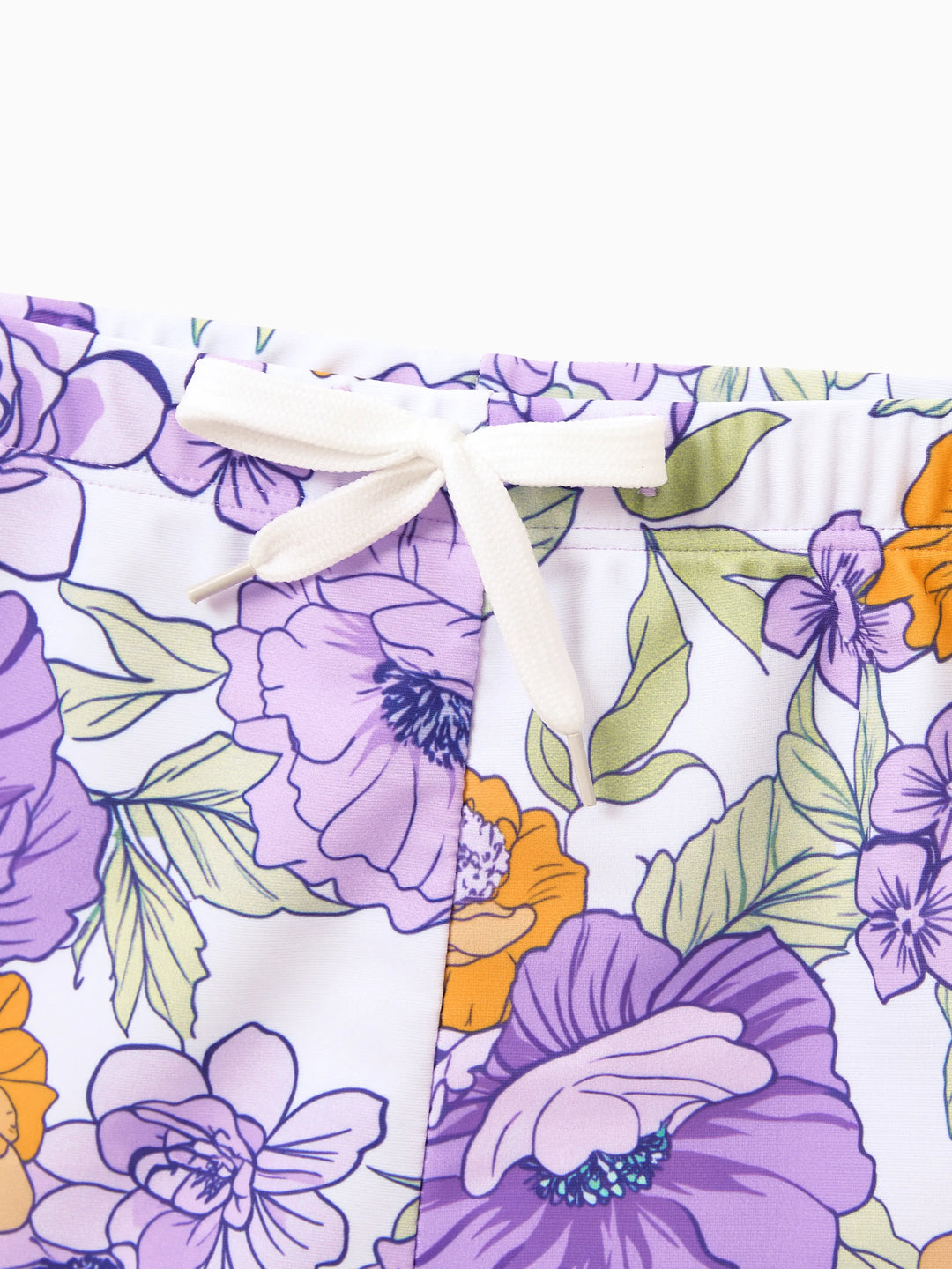 Conjunto de bañador corto para niño pequeño con estampado floral en púrpura