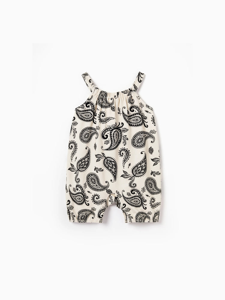 Family Matching Paisley Print Outfits Sleeveless Spaghetti Strap Dress & Cotton T-Shirt for Mom, Dad, & Kids Perfect for Family Outings & Photos
 Black