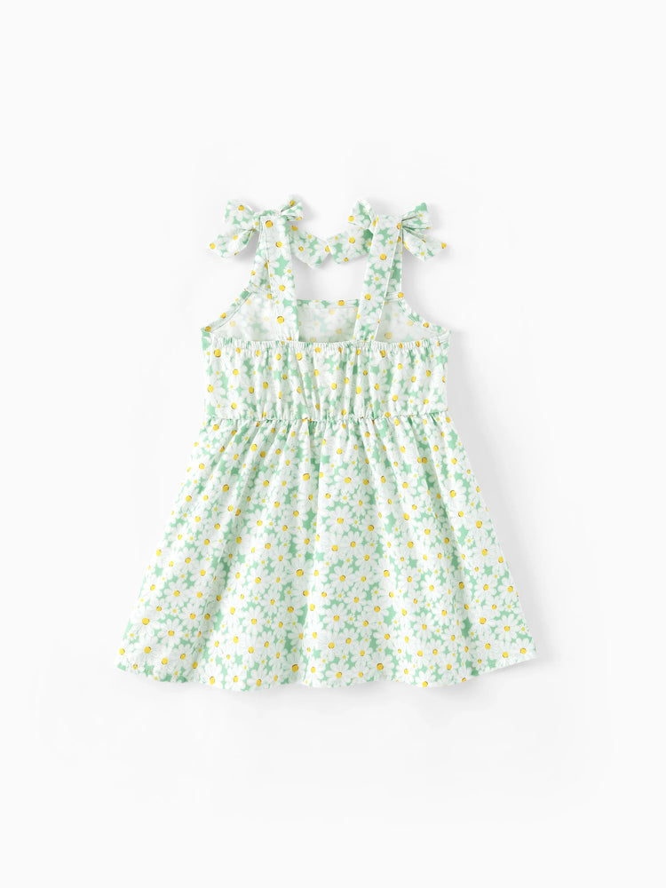 Mommy and Me Floral Dress with Flutter Sleeves Light Green Daisy Print Pale Green