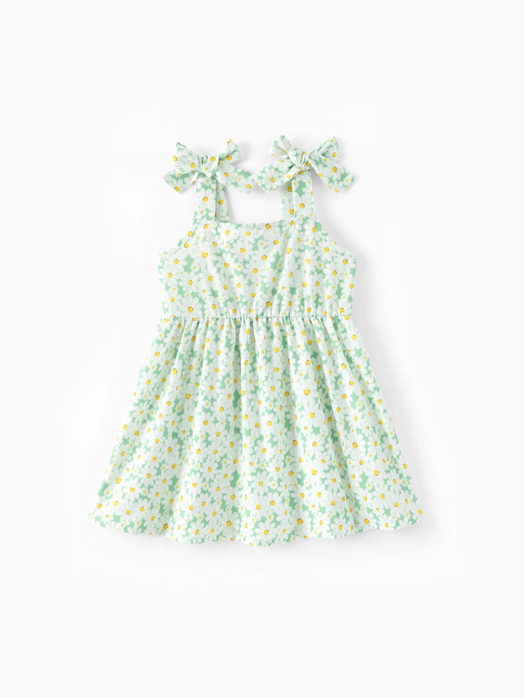 Mommy and Me Floral Dress with Flutter Sleeves Light Green Daisy Print Pale Green