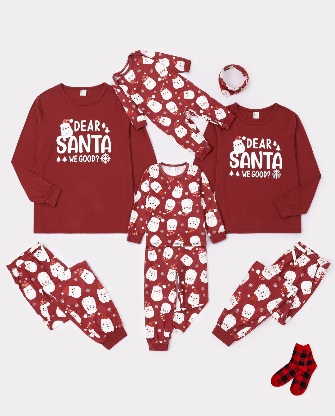 Rote Weihnachts-Schlafanzüge im Partnerlook für die ganze Familie mit „Lieber Weihnachtsmann“-Aufdruck