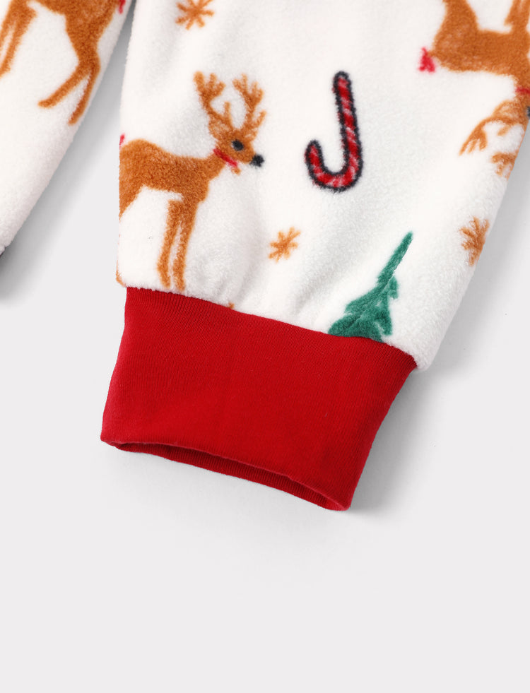 Pijamas navideños a juego para toda la familia con estampado de renos y árboles de Navidad, forro polar