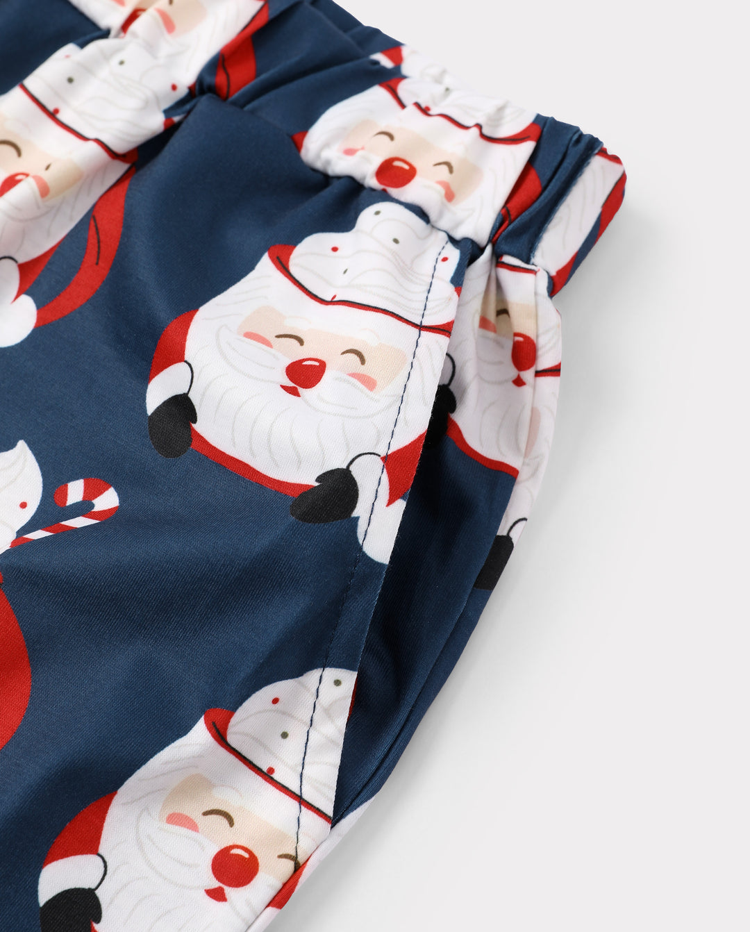 Mug de pyjama familial assorti de Noël avec motif du père Noël, multicolore