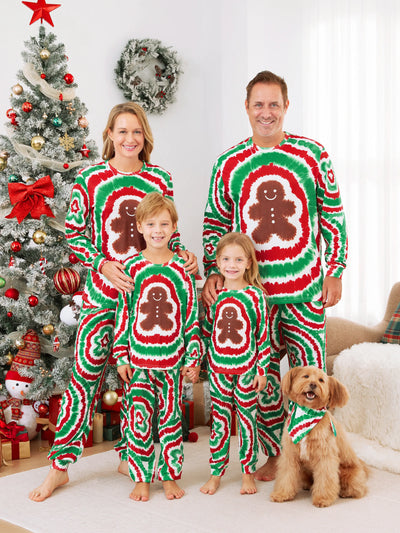 Ensemble pyjama de Noël familial rouge et vert motif bonhomme en pain d'épices tie-dye avec chaussettes de Noël multicolores