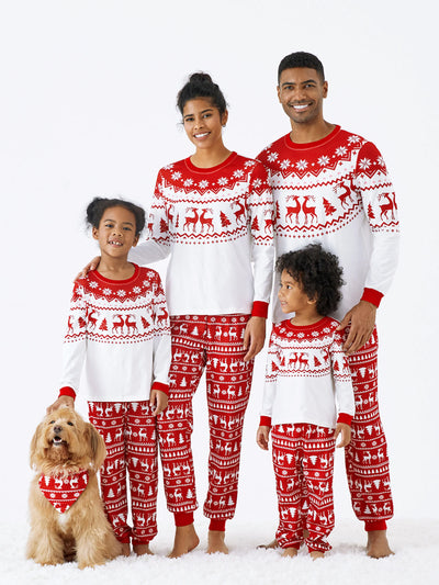 Ensemble pyjama assorti pour toute la famille, imprimé renne et flocon de neige, avec chaussettes de Noël rouges
