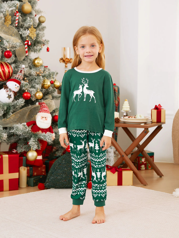 Weihnachtliche Familien-Matching-Pyjamas mit leuchtendem Rentier-Print, Allover-Muster-Hose und Weihnachtssocken, schwarzgrün