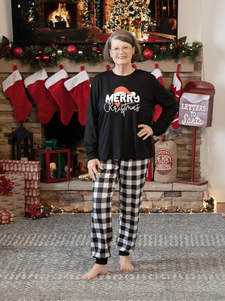 Ensemble pyjama de Noël à manches longues et imprimé lettres phosphorescentes avec chaussettes de Noël noires et blanches