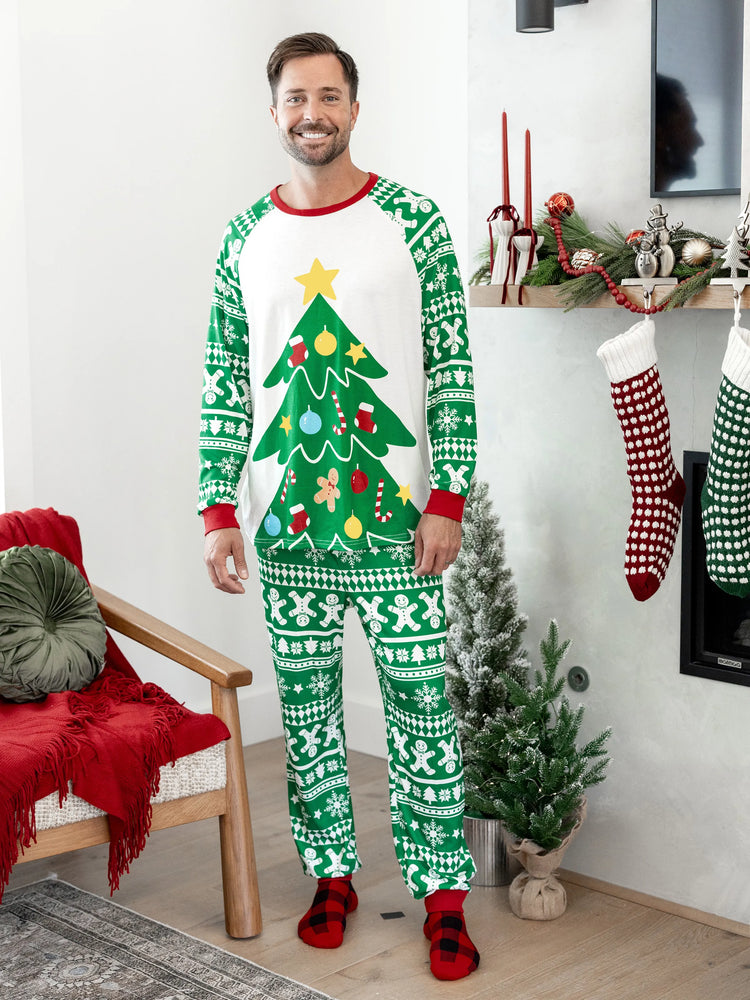 Ensemble pyjama de Noël assorti pour toute la famille, imprimé pain d'épices et sapin de Noël, vert, avec chaussettes de Noël vertes