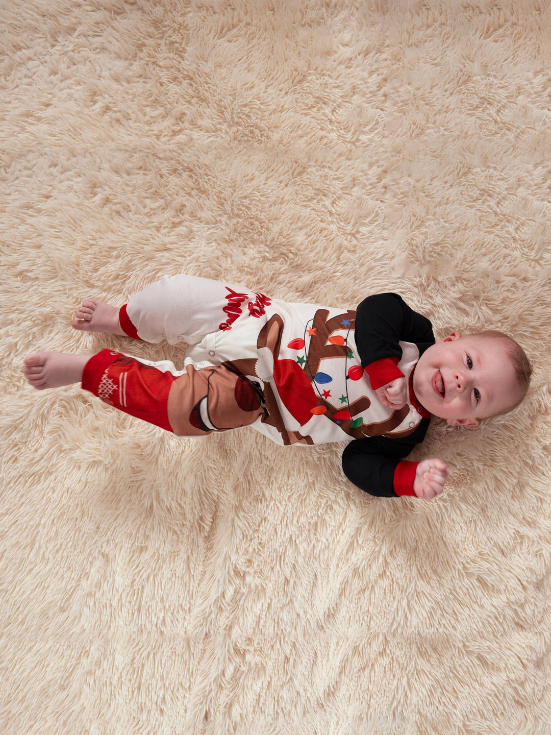 Christmas Reindeer Print Family Matching Pajamas Sets with Christmas Socks Black