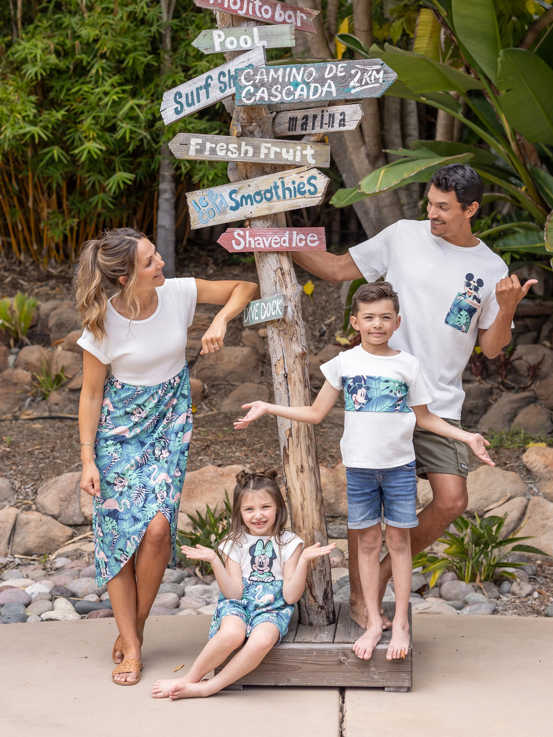 Disney Mickey und Freunde Daddy & Tochter Tropischer Botanischer Druck Waffelstoff T-Shirt/Kleid grünweiß