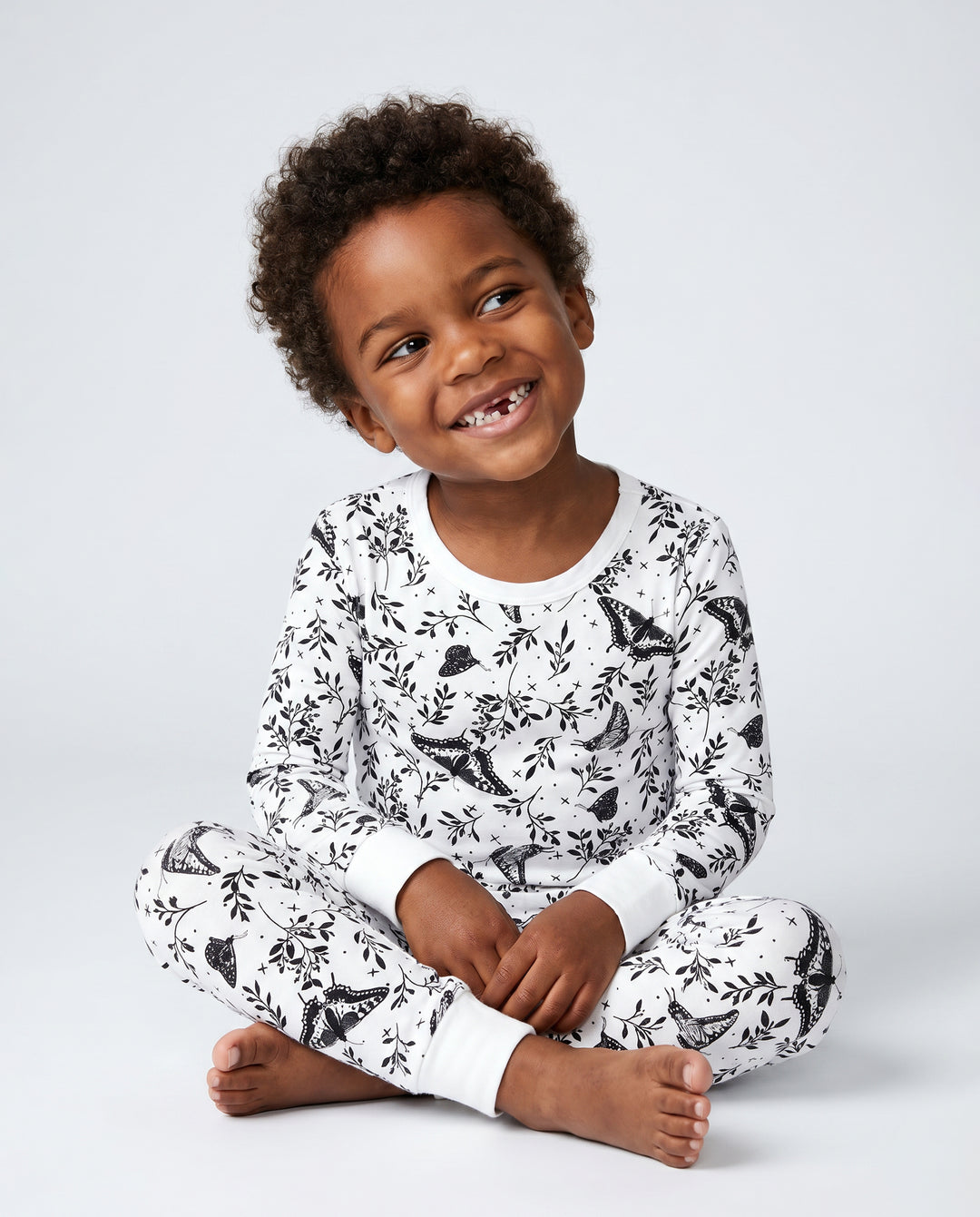 Christmas / Halloween Pajama 2-piece Bamboo Pajamas Set With Childlike Print for Baby / Toddler( Snug-Fitting) White
