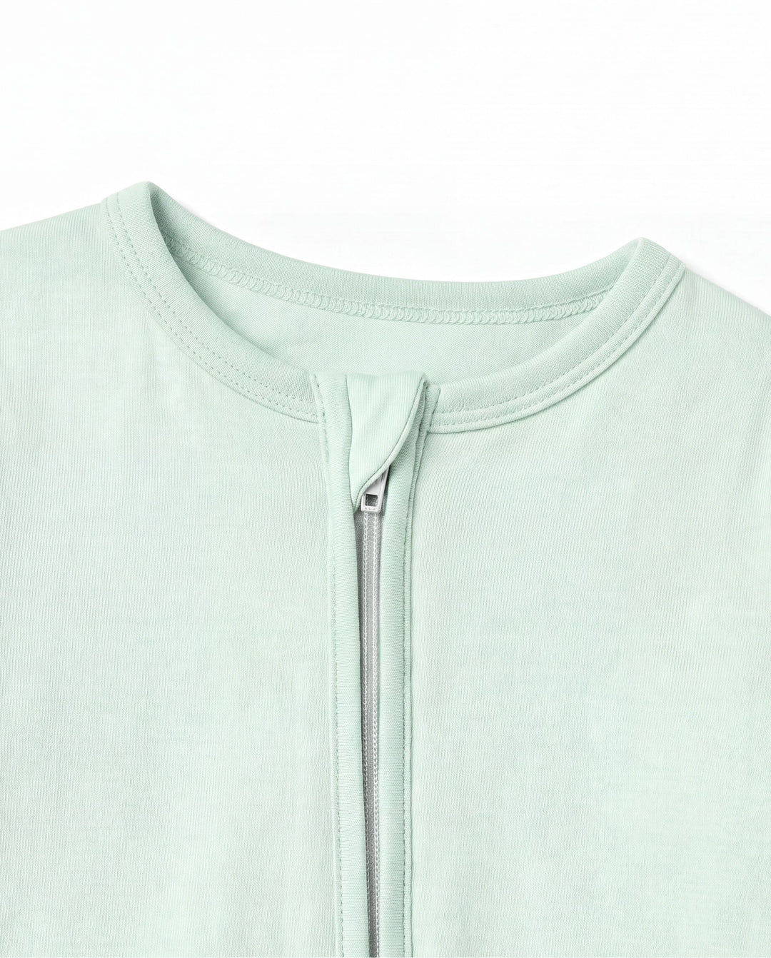Bambú: Pijama con cremallera para bebé, color verde pálido