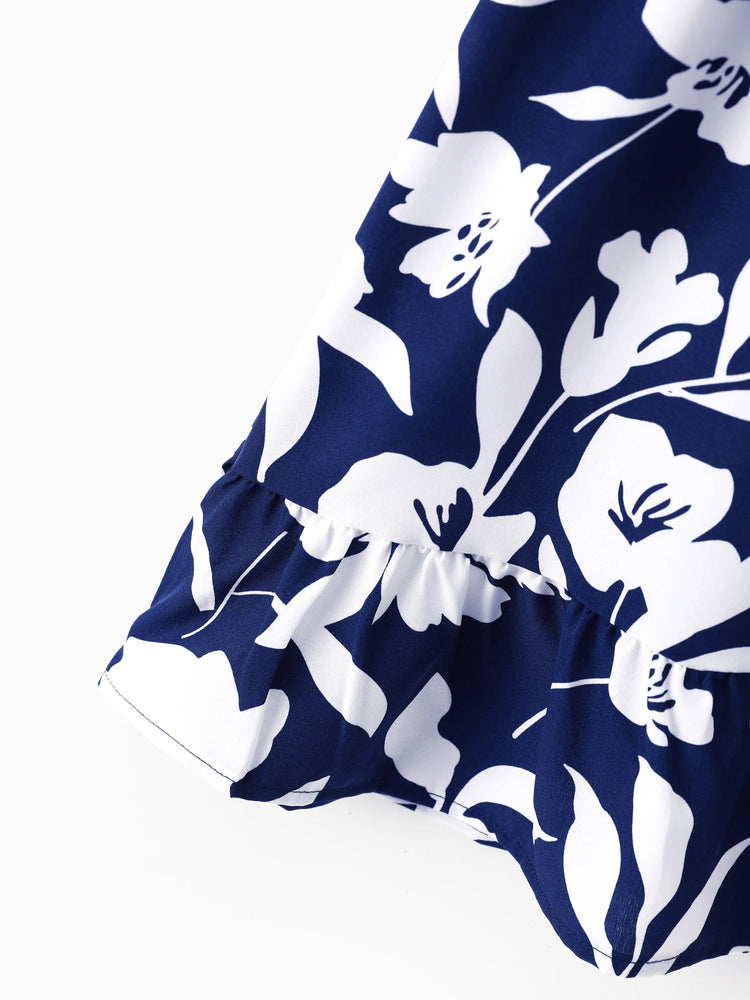 Ensemble familial assorti avec chemise à manches courtes ou robe froncée à imprimé feuilles bleu