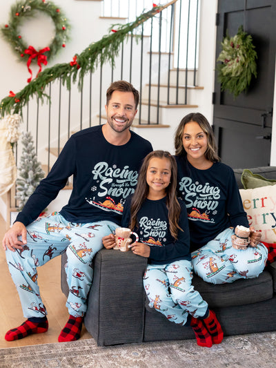 Ensemble pyjama de Noël assorti pour toute la famille, imprimé chiens de traîneau et chaussettes de Noël, bleu