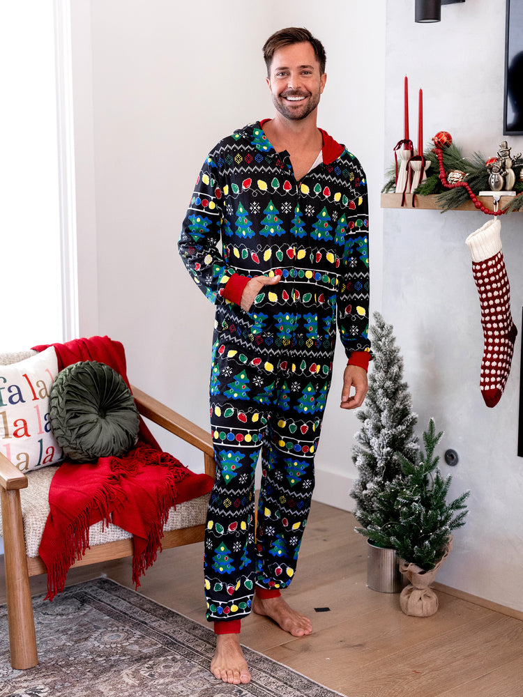 Ensemble pyjama de Noël assorti pour toute la famille, imprimé sapin de Noël et chaussettes de Noël noires