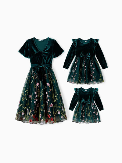 Mommy and Me Casual Dresses - Big Flower Print, Medium Thickness, Short Sleeve, Opaque, Regular Fit Dark Green