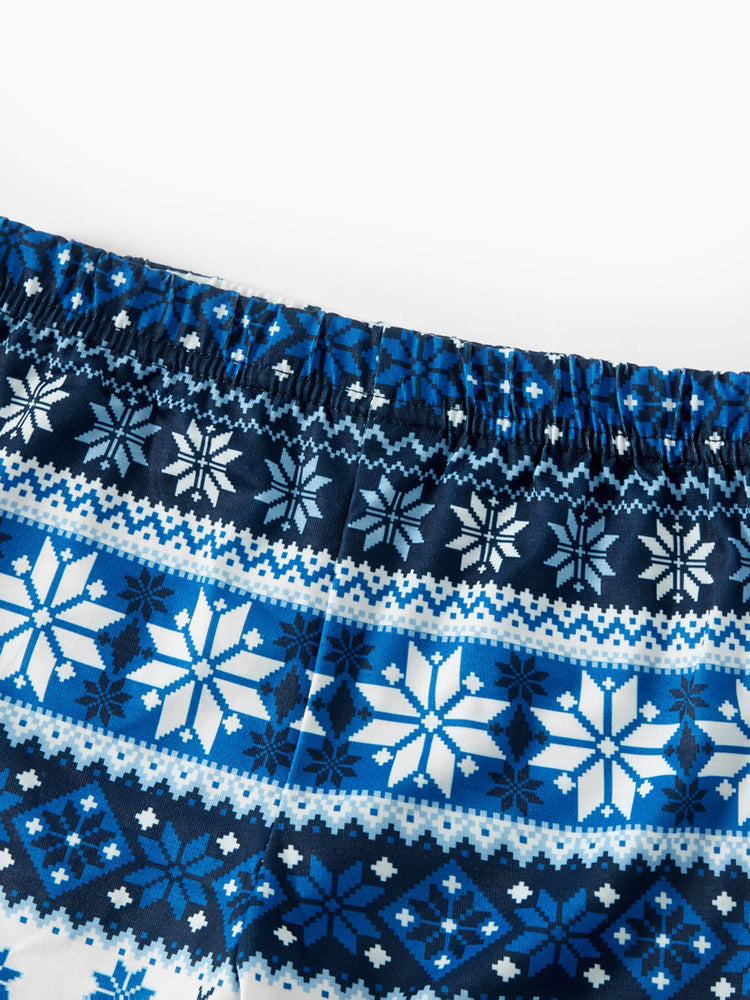 Ensemble pyjama de Noël assorti en mosaïque avec haut et pantalon renne et chaussettes de Noël, bleu foncé