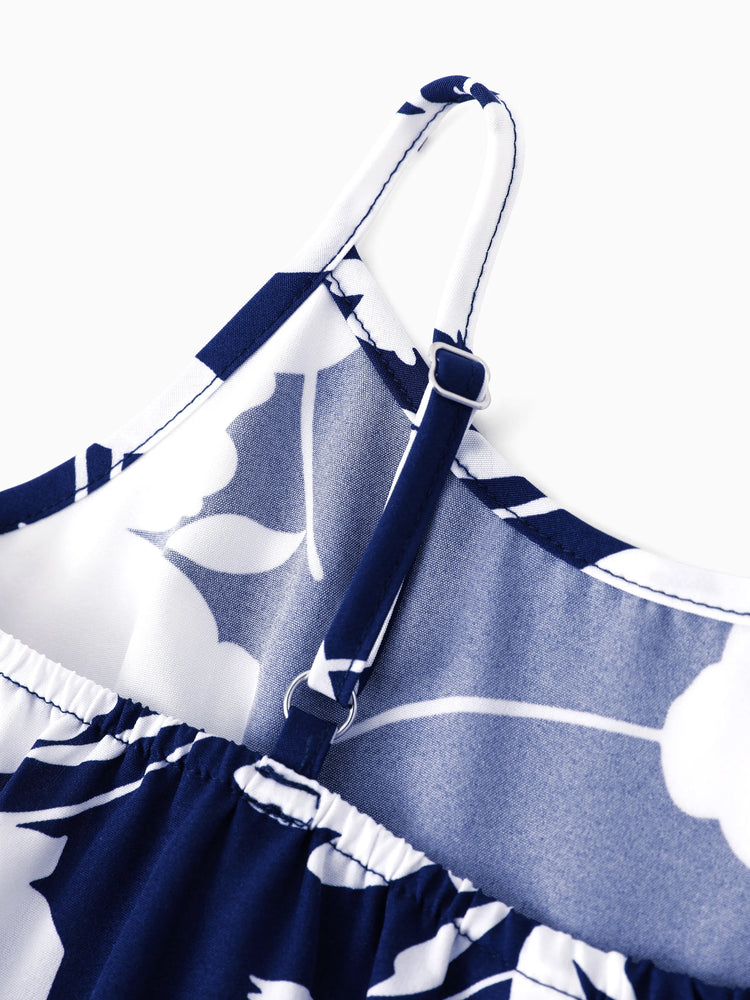 Ensemble familial assorti avec chemise à manches courtes ou robe froncée à imprimé feuilles bleu