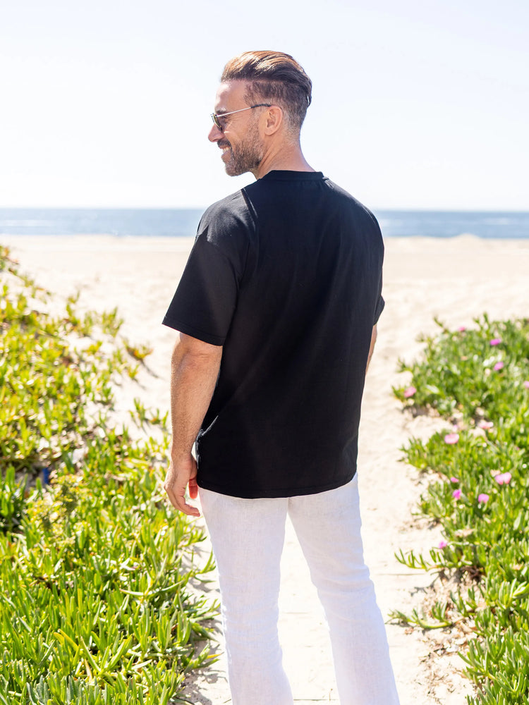 Ensemble de vêtements de sport assortis Disney Mickey et ses amis, imprimé Mickey Mouse, haut en coton et barboteuse
 Ensemble familial 3 pièces Expression Casual Suits en coton unisexe noir