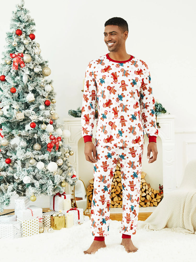 Ensemble pyjama de Noël assorti pour toute la famille, imprimé bonhomme en pain d'épices, avec chaussettes blanches