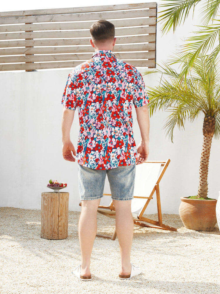 Ensemble familial assorti avec chemise à manches courtes à imprimé floral ou robe smockée à épaules dénudées, bleu foncé