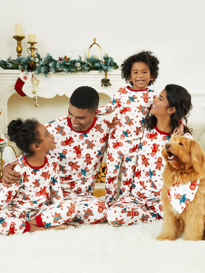 Ensemble pyjama de Noël assorti pour toute la famille, imprimé bonhomme en pain d'épices, avec chaussettes blanches