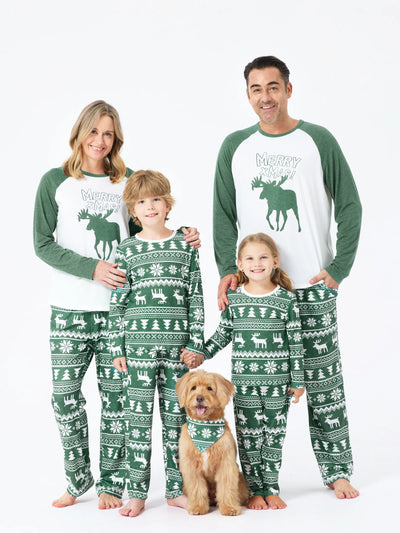 Ensemble pyjama de Noël assorti pour toute la famille, imprimé renne et flocon de neige vert, avec chaussettes de Noël vert foncé