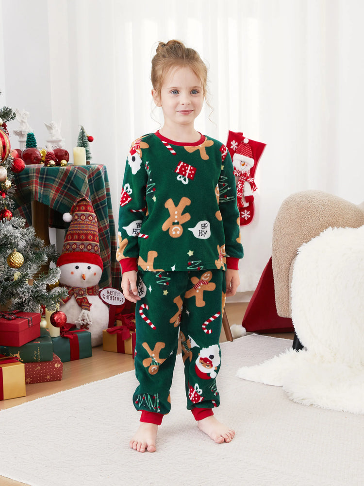 Pyjama de Noël familial assorti en polaire à manches longues et chaussettes de Noël, motif bonhomme en pain d'épices, vert foncé