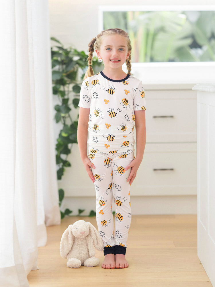 Family Matching Bamboo Pajamas Soft Bamboo Viscose PJs for Men Women Kids Toddler, Cute Bee Print Sleepwear with Short Sleeve Top and Long Pants White