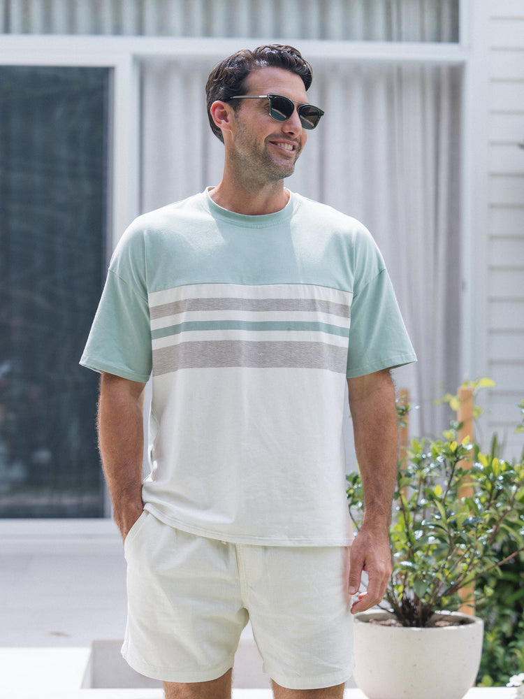 Family Matching T-Shirt & Dress Set Polka Dot Puff-sleeve Dress for Mom, Daughter & Baby, Color Block Cotton Tee for Dad & Son, Perfect for Family Outings & Photos Light Green